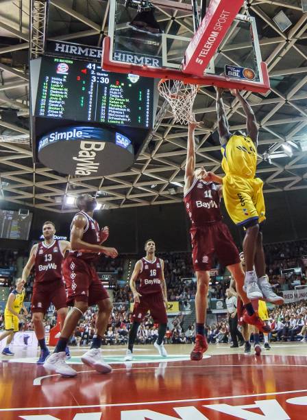 00万美元 00万美元