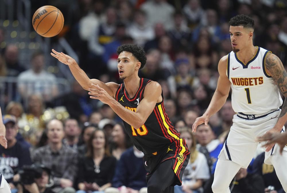 中力压群雄 中力压群雄